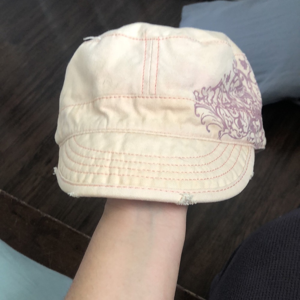Various hats - Roxy/American Eagle - Picture 3 of 8